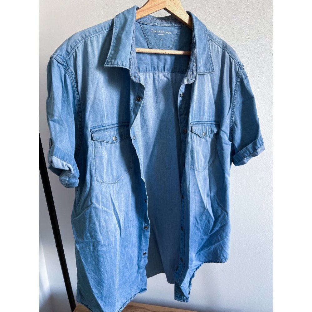 Calvin Klein Slim Fit Short Sleeve Chambray Denim Button-Down